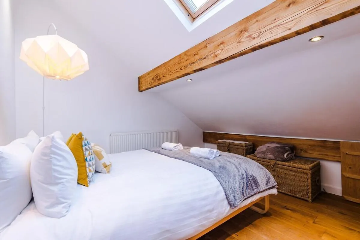 Apartment Suites By Staycay - Cheadle Hulme