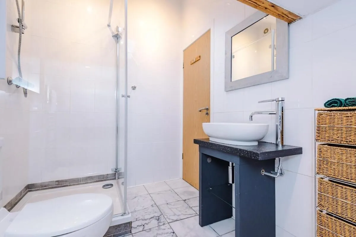 Apartment Suites By Staycay - Cheadle Hulme 0*,  United Kingdom