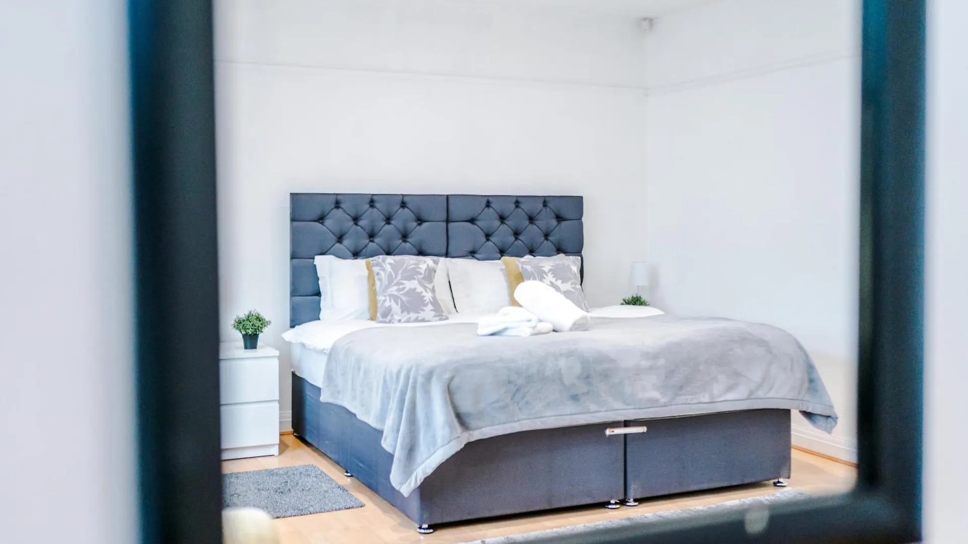 Apartment Suites By Staycay - Cheadle Hulme
