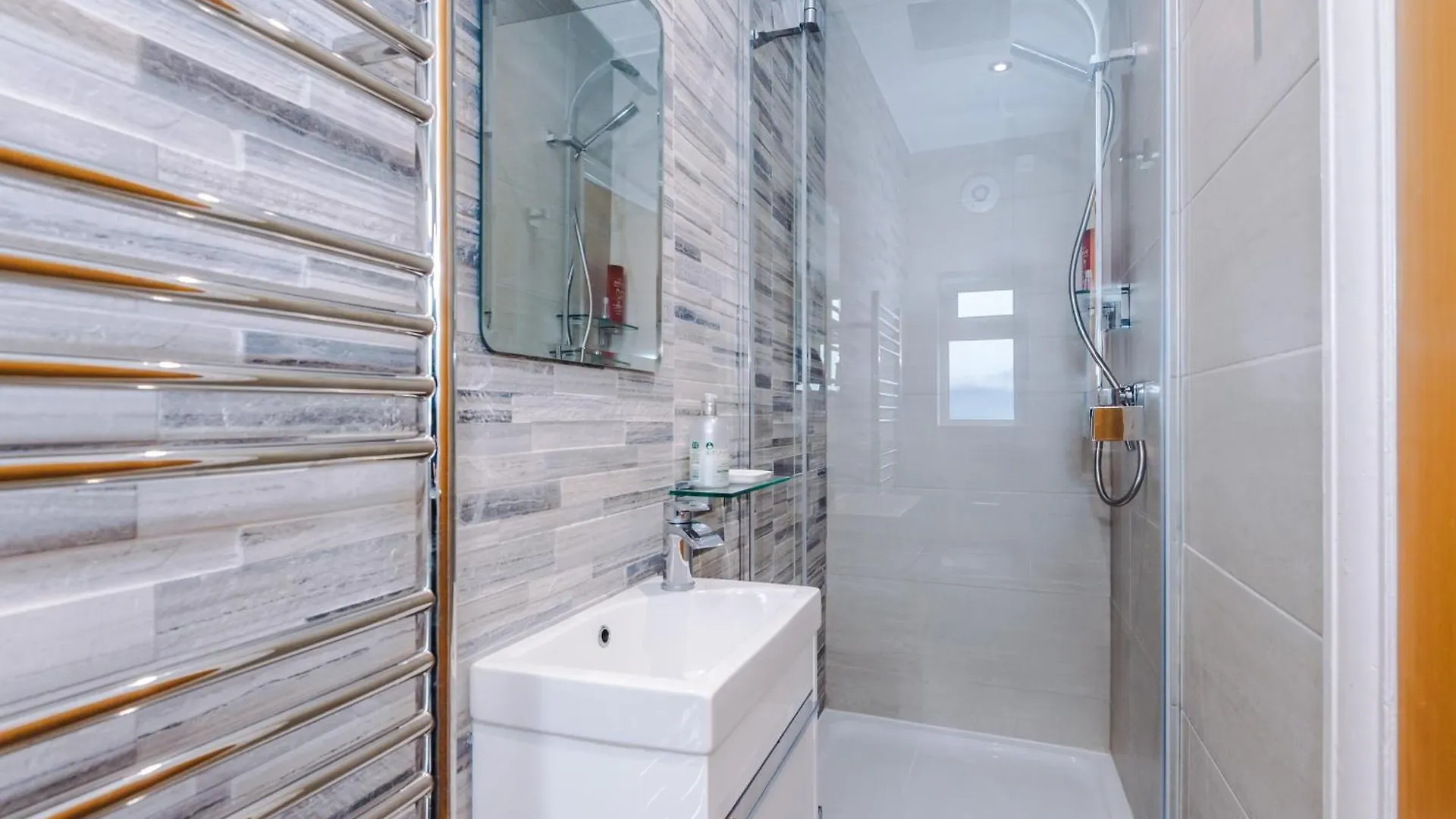Apartment Suites By Staycay - Cheadle Hulme United Kingdom