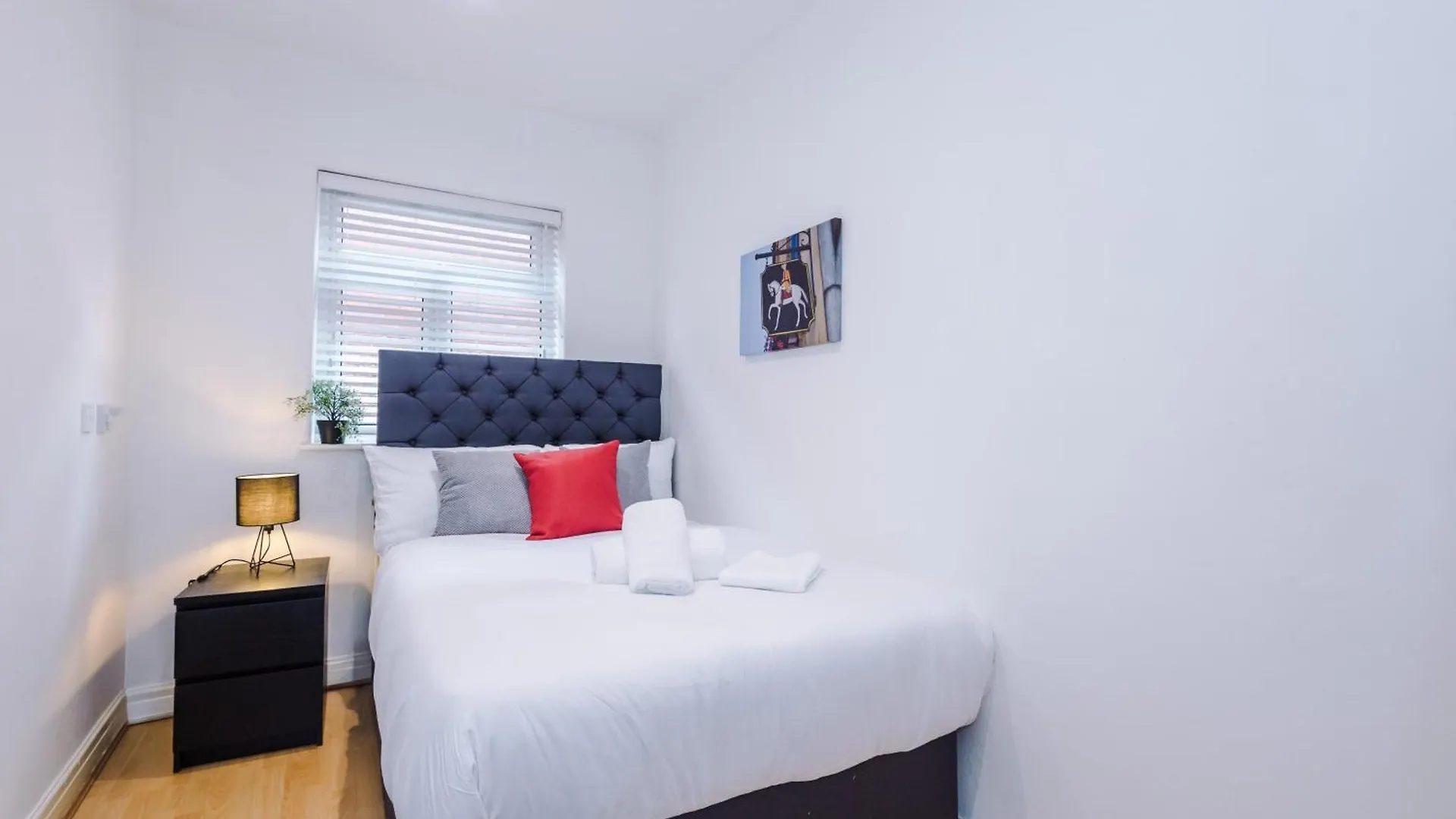 Apartment Suites By Staycay - Cheadle Hulme